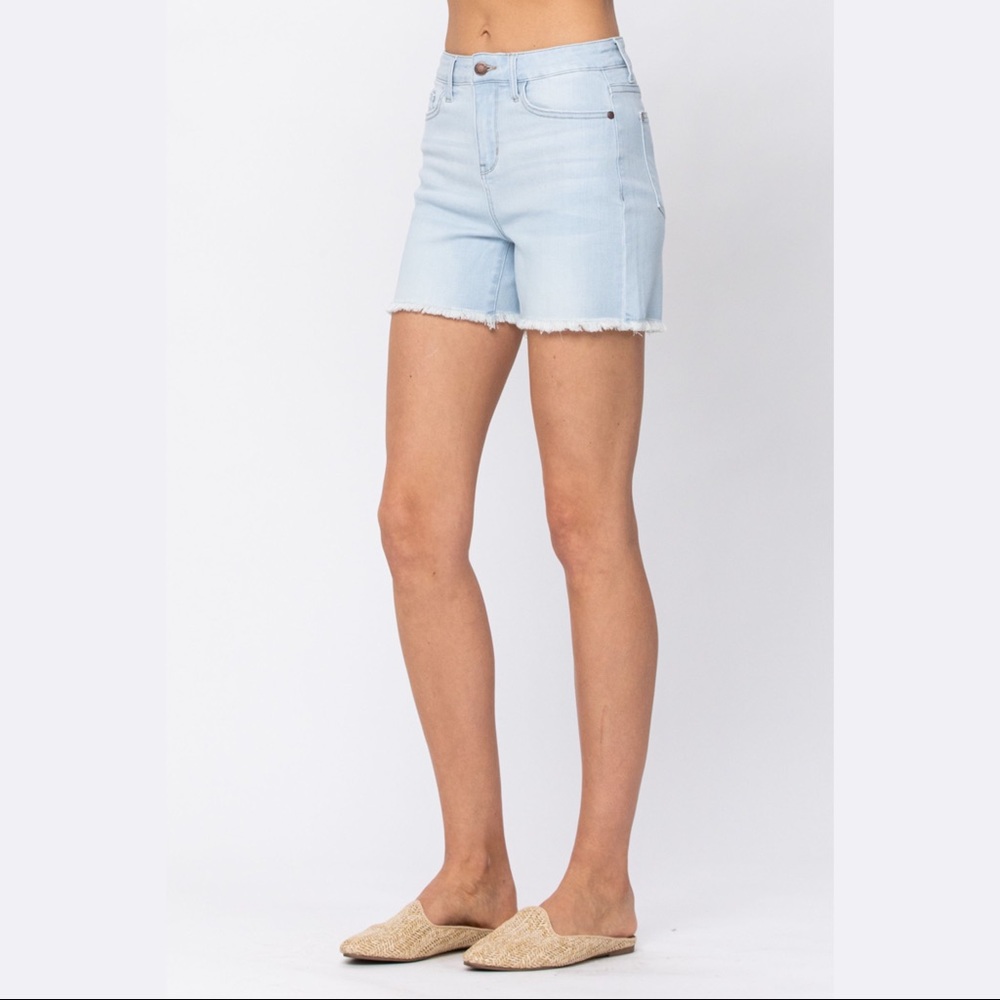 Last 1! Judy blue high waist bleached shorts! XL - Picture 5 of 15